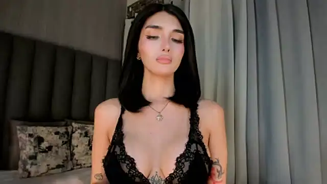 EmeraldGreyson online show from February 20, 2026, 6:26 am