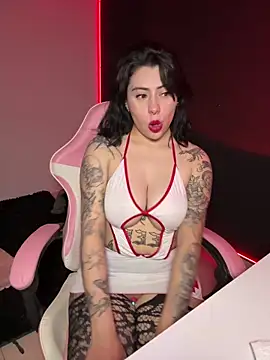 Draculona-666 online show from April 2, 2026, 3:46 am