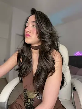 julieta jhonss online show from July 19, 2026, 3:37 am