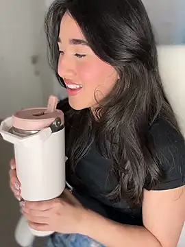 julieta jhonss online show from March 16, 2026, 2:19 am