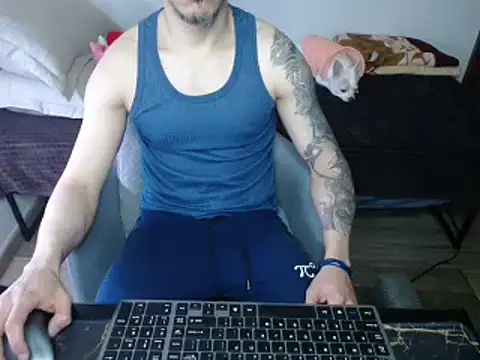 Snapshot of bossking017 chatting on March 8, 2025, 1:47 pm bossking017 online show from March 8, 2025, 1:47 pm