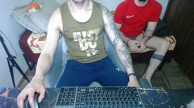 Snapshot of bossking017 chatting on March 20, 2025, 3:58 pm bossking017 online show from March 20, 2025, 3:58 pm