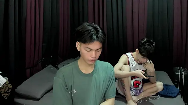 Snapshot of hotfreshdior chatting on December 16, 2025, 7:40 pm hotfreshdior online show from December 16, 2025, 7:40 pm