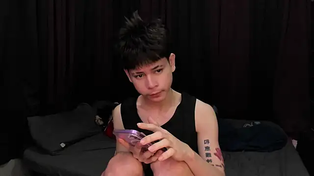 Snapshot of hotfreshdior chatting on February 2, 2026, 5:01 pm hotfreshdior online show from February 2, 2026, 5:01 pm