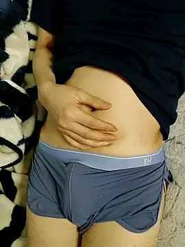 Koreanjjc online show from April 17, 2026, 1:52 am