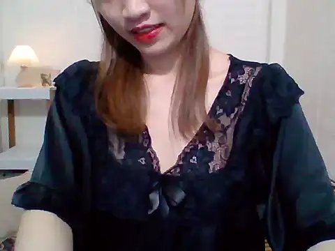 Snapshot of __Donna__ chatting on September 11, 2025, 3:23 pm   Donna   online show from September 11, 2025, 3:23 pm