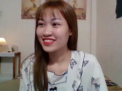 Snapshot of __Donna__ chatting on October 21, 2025, 2:49 pm   Donna   online show from October 21, 2025, 2:49 pm