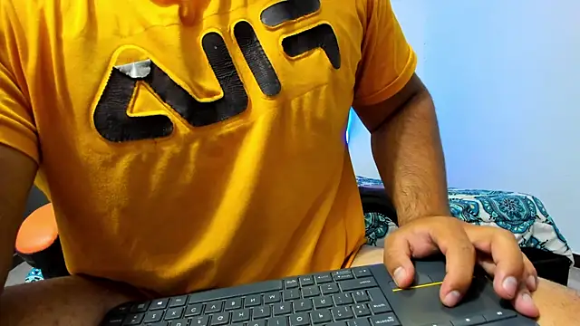 thiago  cp01 online show from April 9, 2026, 6:19 am