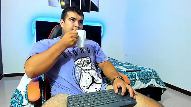 thiago  cp01 online show from January 10, 2026, 2:18 am