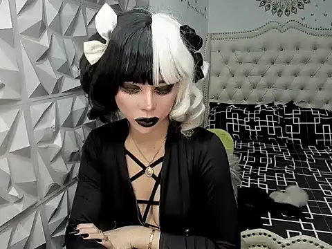 janecomander online show from April 15, 2026, 9:48 am