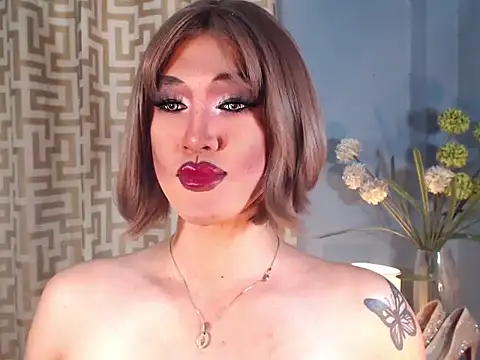 Snapshot of AleinaCroft chatting on April 7, 2026, 2:30 pm AleinaCroft online show from April 7, 2026, 2:30 pm