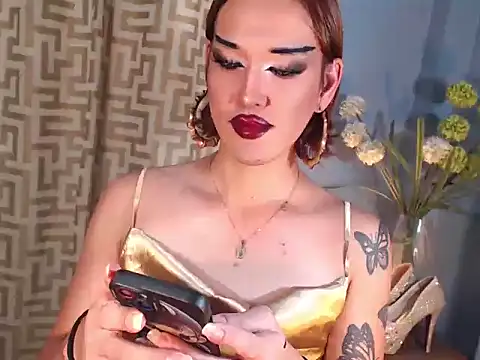 Snapshot of AleinaCroft chatting on February 23, 2026, 9:32 am AleinaCroft online show from February 23, 2026, 9:32 am