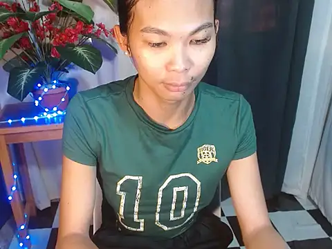 laura leeforever online show from July 30, 2026, 1:27 am
