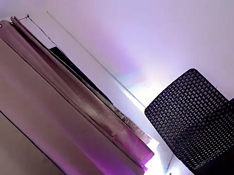 Snapshot of Goddessa02 chatting on September 30, 2025, 6:52 am Goddessa02 online show from September 30, 2025, 6:52 am