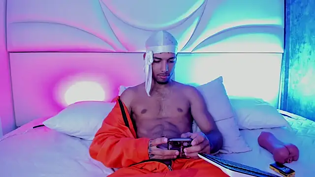 Thiagoferreti online show from December 5, 2025, 7:23 pm