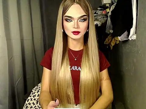 Snapshot of lexie_malingera chatting on February 4, 2026, 2:34 pm lexie malingera online show from February 4, 2026, 2:34 pm