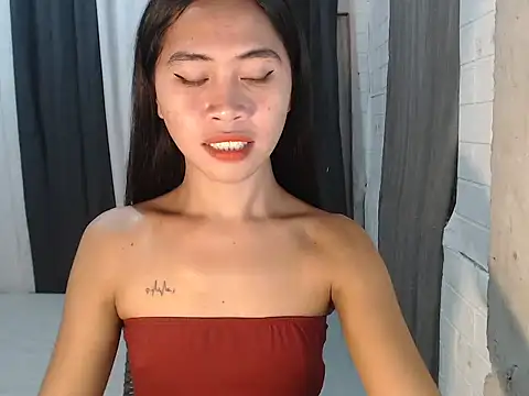 Steffi scott online show from November 3, 2025, 12:49 am