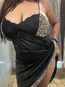 prisha944 online show from April 24, 2026, 2:35 am