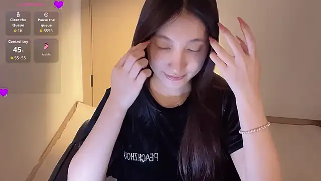 Seraphina-se online show from March 19, 2026, 2:28 pm