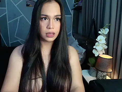 Snapshot of Sassy_Samm chatting on June 20, 2026, 1:32 am Sassy Samm online show from June 20, 2026, 1:32 am