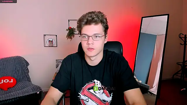 lucas long  online show from September 28, 2025, 6:48 pm