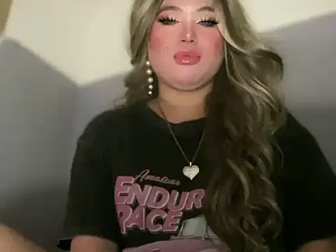 Naughtyrosecum online show from October 7, 2025, 2:29 pm