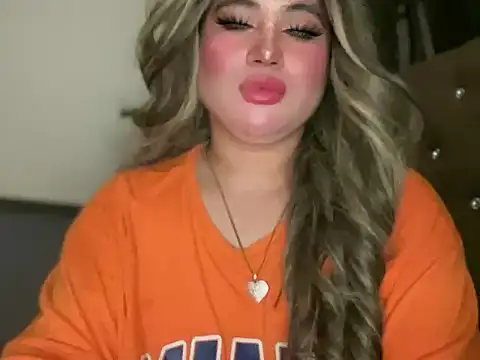 Naughtyrosecum online show from November 5, 2025, 3:15 pm