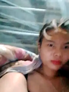 Snapshot of CloudyChu chatting on October 24, 2025, 2:10 am CloudyChu online show from October 24, 2025, 2:10 am