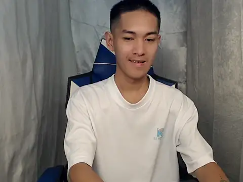 Snapshot of riks_tyler chatting on February 24, 2026, 8:59 am riks tyler online show from February 24, 2026, 8:59 am