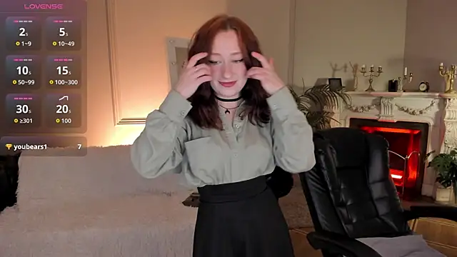 Snapshot of Violet_Griffen chatting on October 23, 2025, 3:43 pm Violet Griffen online show from October 23, 2025, 3:43 pm