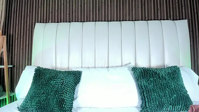 Snapshot of SandraMilerr chatting on February 12, 2026, 4:45 am SandraMilerr online show from February 12, 2026, 4:45 am