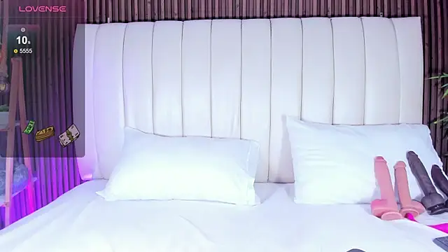 Snapshot of SandraMilerr chatting on December 18, 2025, 4:17 am SandraMilerr online show from December 18, 2025, 4:17 am