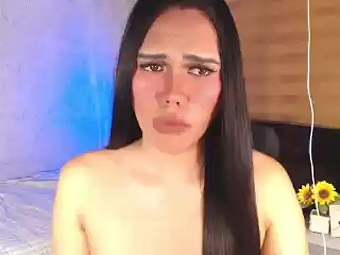 TssluttyNikka online show from May 4, 2026, 9:17 pm