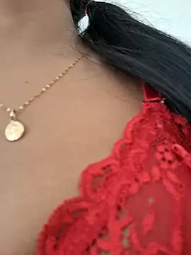 Snapshot of Michell_em chatting on February 11, 2026, 6:52 pm Michell em online show from February 11, 2026, 6:52 pm