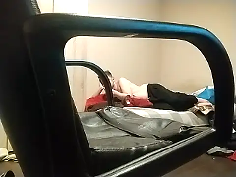 Snapshot of dirtyloud chatting on February 11, 2026, 12:10 am dirtyloud online show from February 11, 2026, 12:10 am