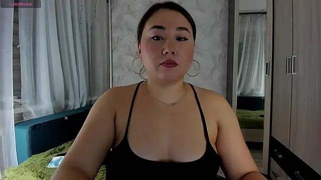 emilia mur online show from June 22, 2026, 6:16 pm