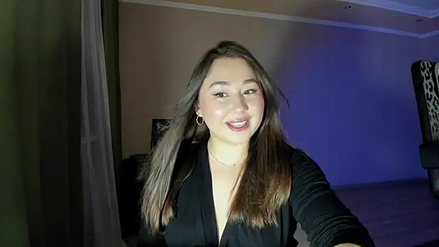 emilia mur online show from June 8, 2026, 9:15 pm