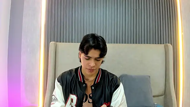 BenitoSaenz online show from February 9, 2026, 12:47 pm