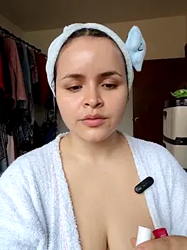 Snapshot of SeleneLuminari8 chatting on April 29, 2026, 5:30 pm SeleneLuminari8 online show from April 29, 2026, 5:30 pm