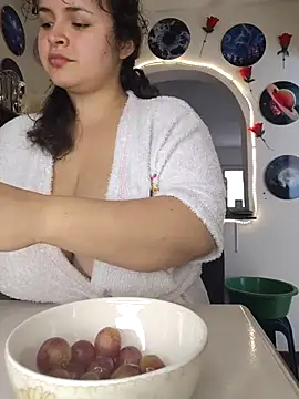 Snapshot of SeleneLuminari8 chatting on April 22, 2026, 5:09 pm SeleneLuminari8 online show from April 22, 2026, 5:09 pm