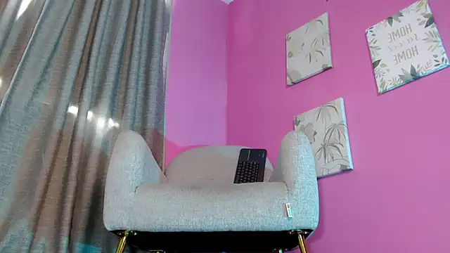emily ox0 online show from June 25, 2026, 8:25 pm
