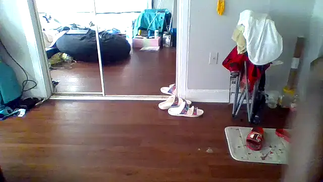 Snapshot of JezOne555 chatting on October 10, 2025, 2:18 pm JezOne555 online show from October 10, 2025, 2:18 pm