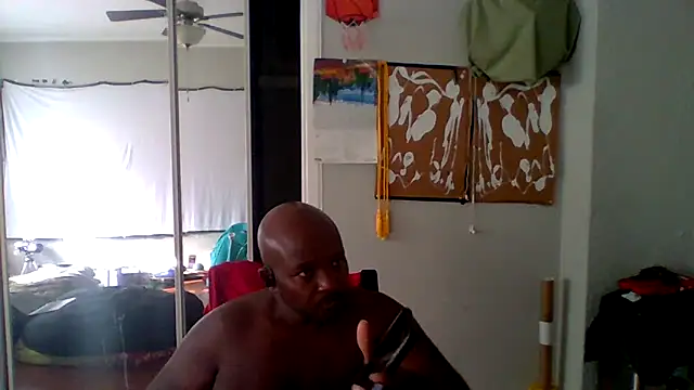 Snapshot of JezOne555 chatting on September 19, 2025, 2:32 pm JezOne555 online show from September 19, 2025, 2:32 pm