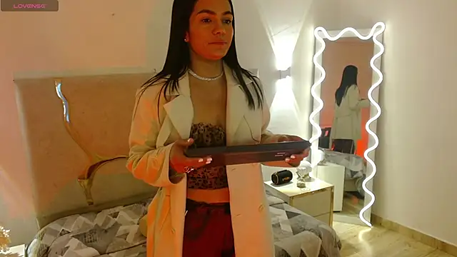 Rosalind tay online show from October 23, 2025, 10:58 am