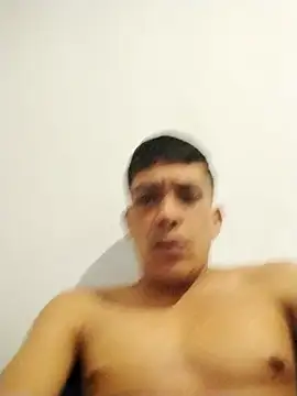 Snapshot of guevogranderixx chatting on September 9, 2025, 4:44 am guevogranderixx online show from September 9, 2025, 4:44 am