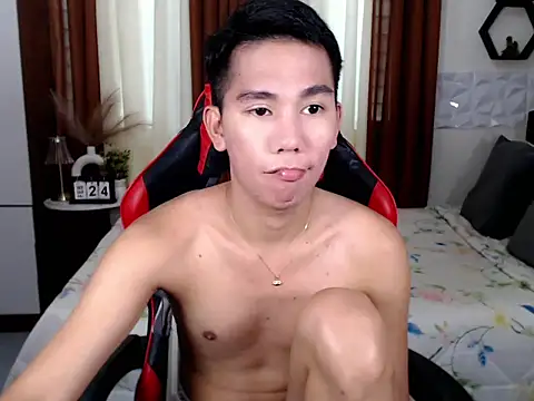 Snapshot of drinkmycumx chatting on February 24, 2026, 1:28 am drinkmycumx online show from February 24, 2026, 1:28 am