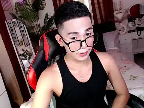 Snapshot of drinkmycumx chatting on January 19, 2026, 5:33 am drinkmycumx online show from January 19, 2026, 5:33 am