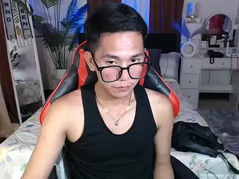 Snapshot of drinkmycumx chatting on December 22, 2025, 9:09 am drinkmycumx online show from December 22, 2025, 9:09 am