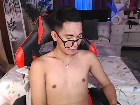 Snapshot of drinkmycumx chatting on December 19, 2025, 1:24 pm drinkmycumx online show from December 19, 2025, 1:24 pm