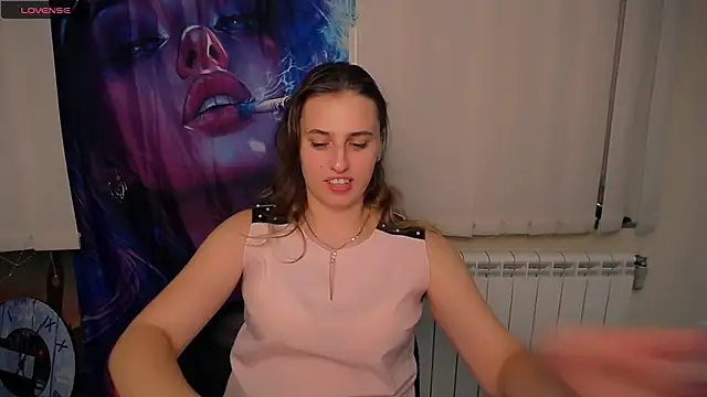 AmandaDimond  online show from September 12, 2025, 12:49 pm